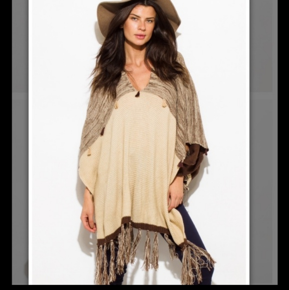 Fringed Boho Poncho - Picture 2 of 8